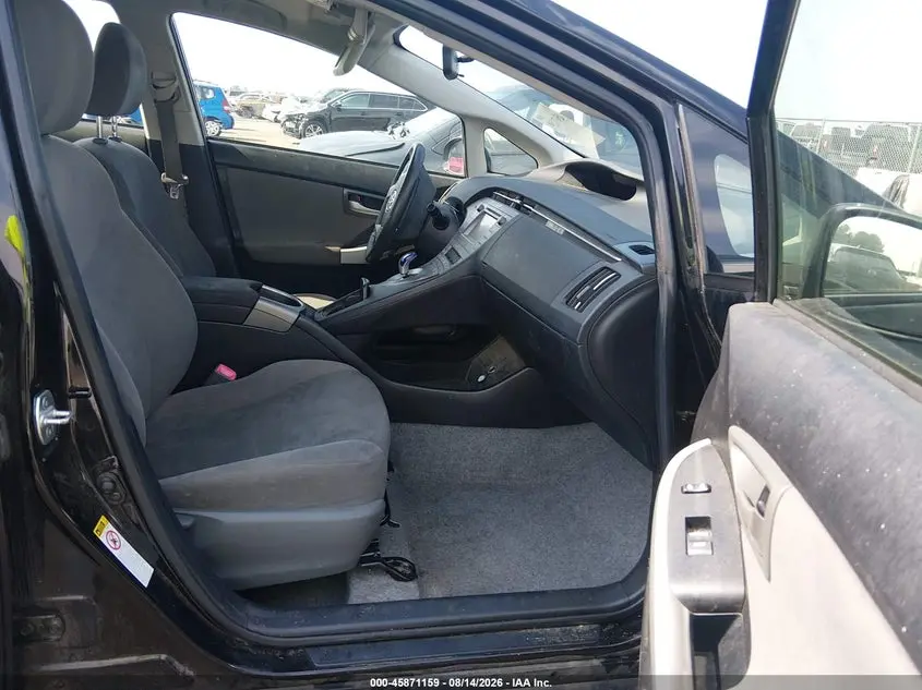 2012 TOYOTA PRIUS  