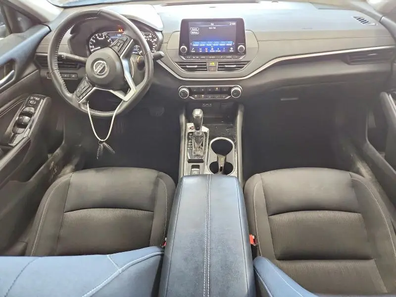 2022 NISSAN ALTIMA SV  