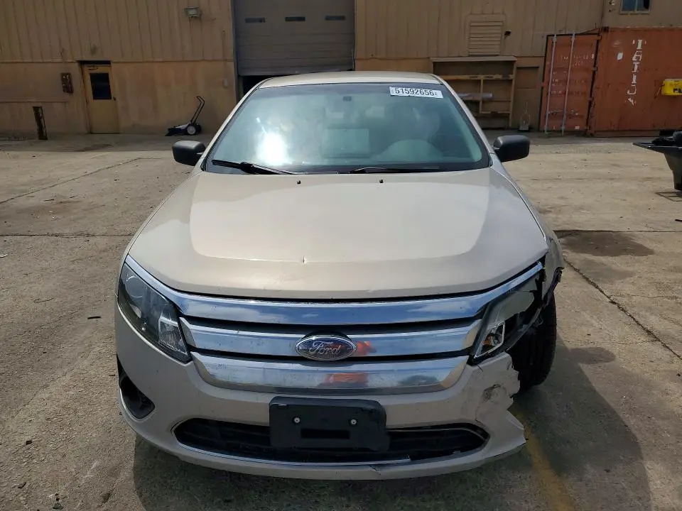 2010 FORD FUSION S  