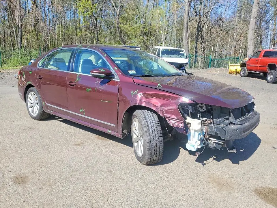 2012 VOLKSWAGEN PASSAT SEL  