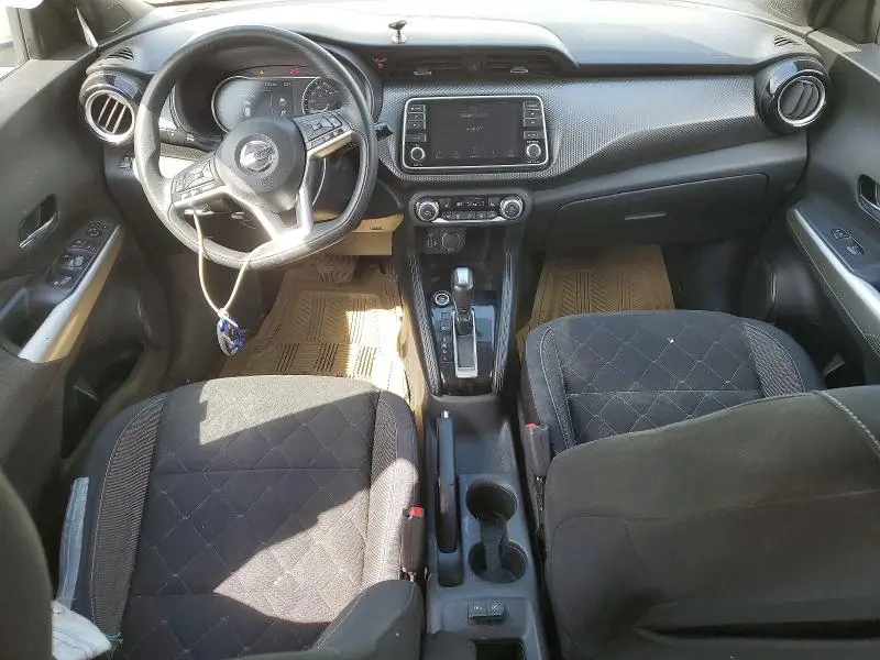 2019 NISSAN KICKS S  