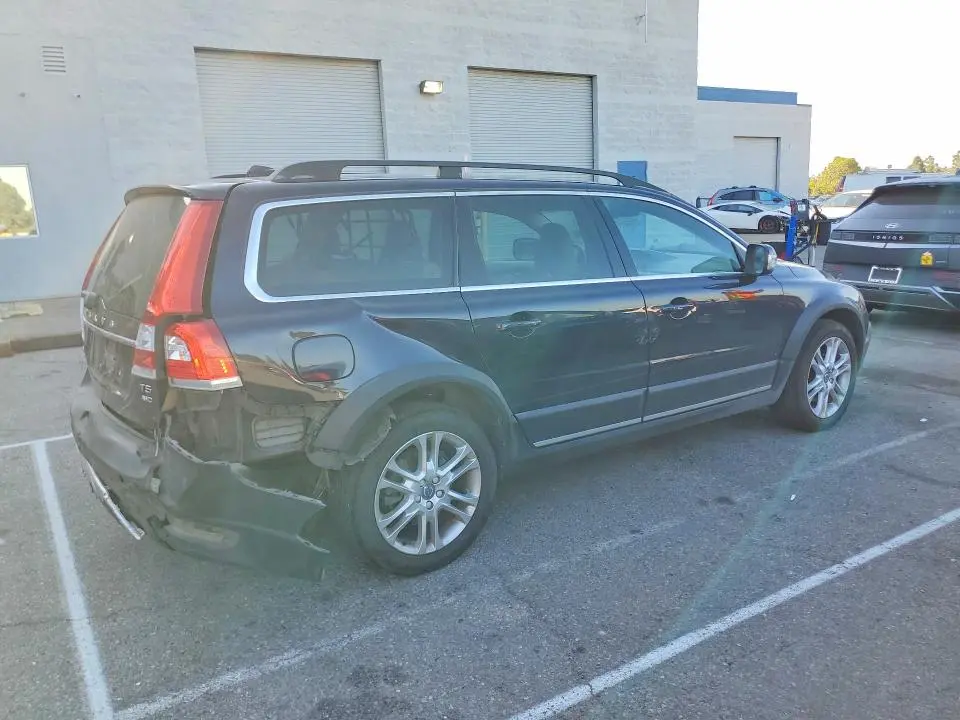 2016 VOLVO XC70 T5 PREMIER  