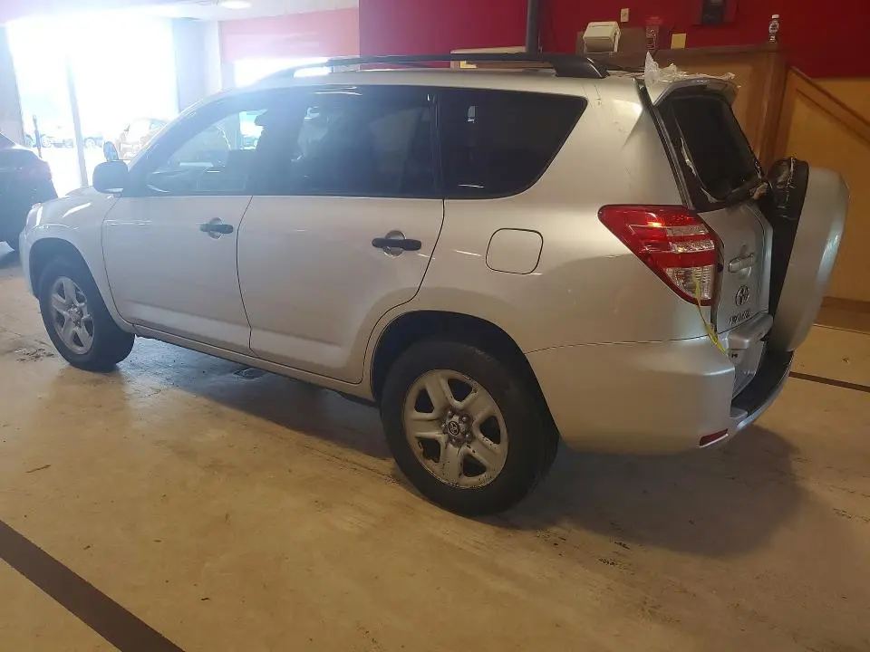 2011 TOYOTA RAV4 BASE  
