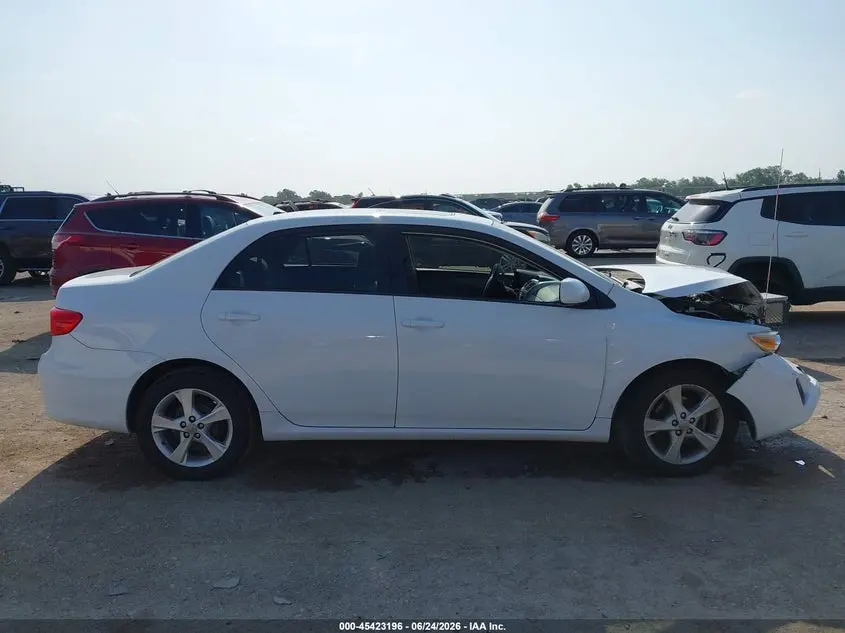 2012 TOYOTA COROLLA LE