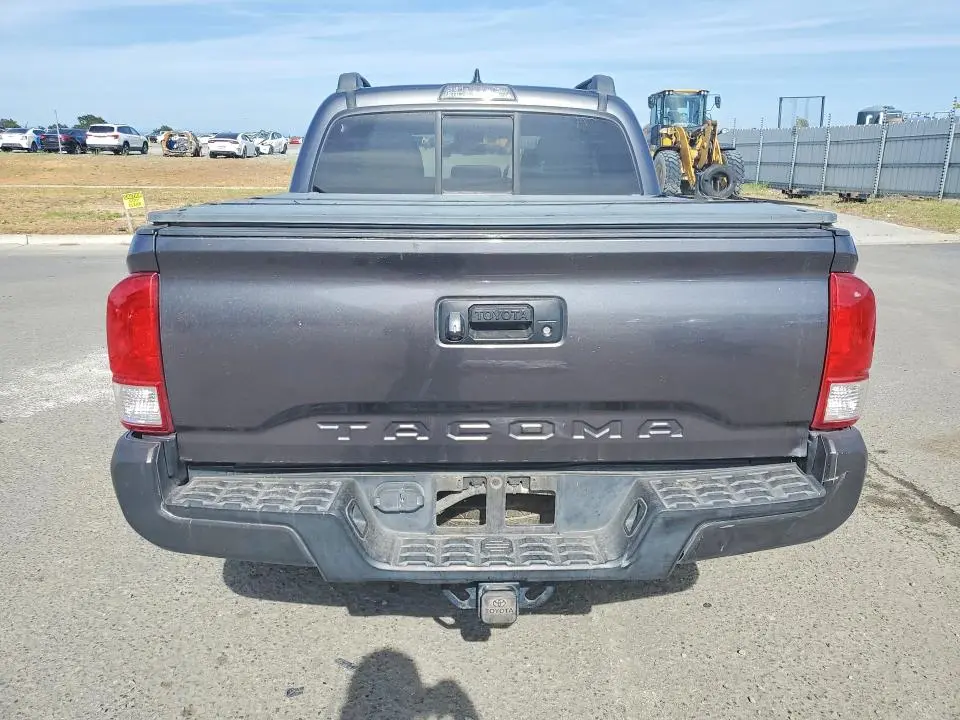 2016 TOYOTA TACOMA SR5 V6  
