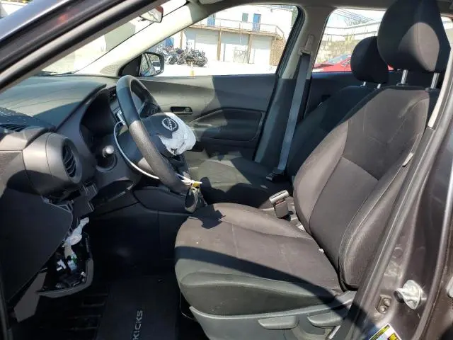 2023 NISSAN KICKS S  