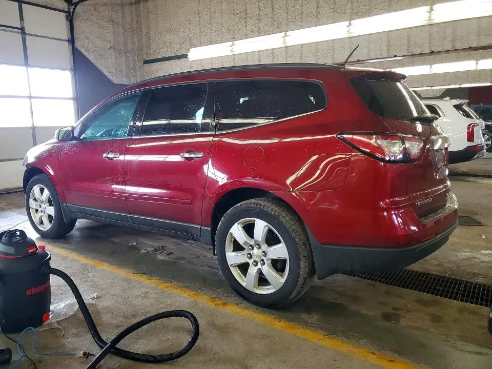2017 CHEVROLET TRAVERSE LT  