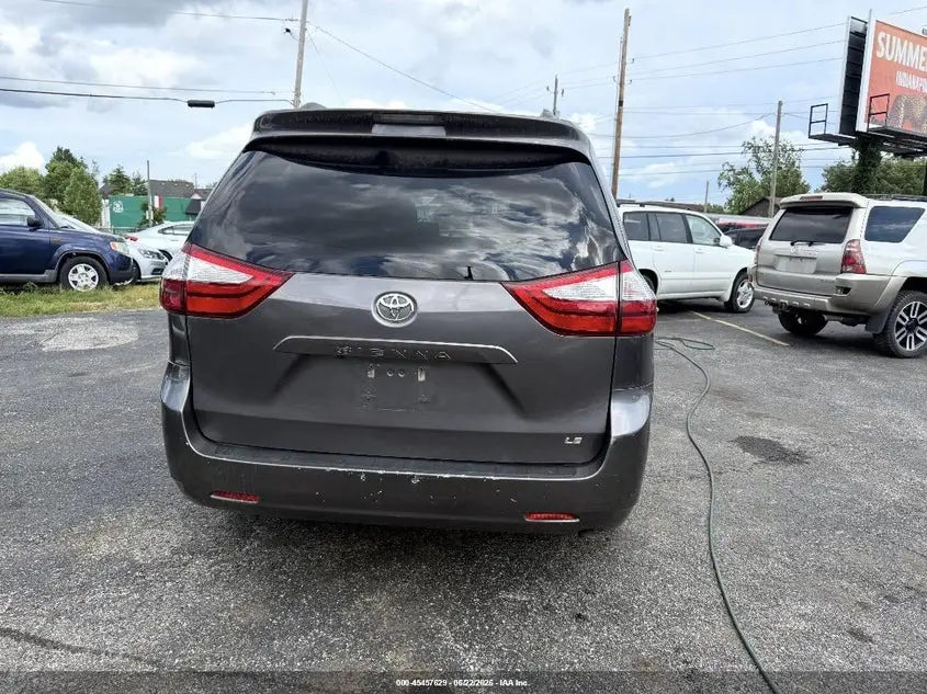 2017 TOYOTA SIENNA LE 8 PASSENGER