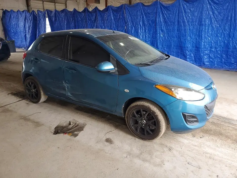 2011 MAZDA MAZDA2   