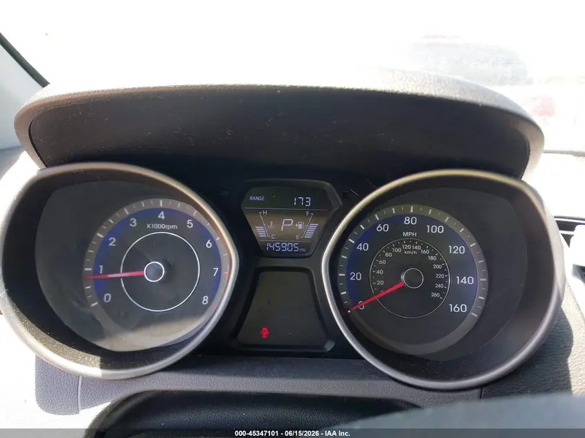 2015 HYUNDAI ELANTRA SE