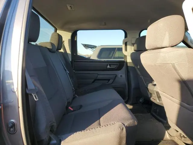 2024 TOYOTA TUNDRA CREWMAX SR  
