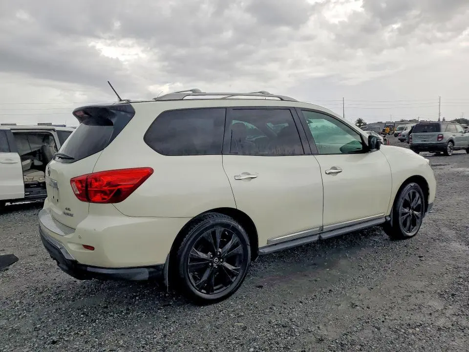 2017 NISSAN PATHFINDER S  
