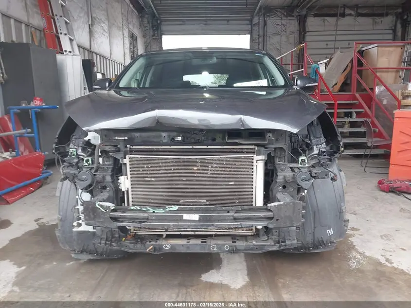 2019 KIA SORENTO 2.4L LX
