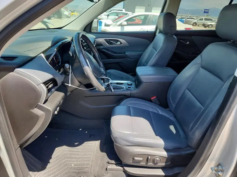 2021 CHEVROLET TRAVERSE LT  