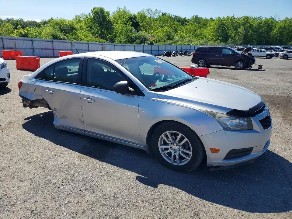 2014 CHEVROLET CRUZE LS  