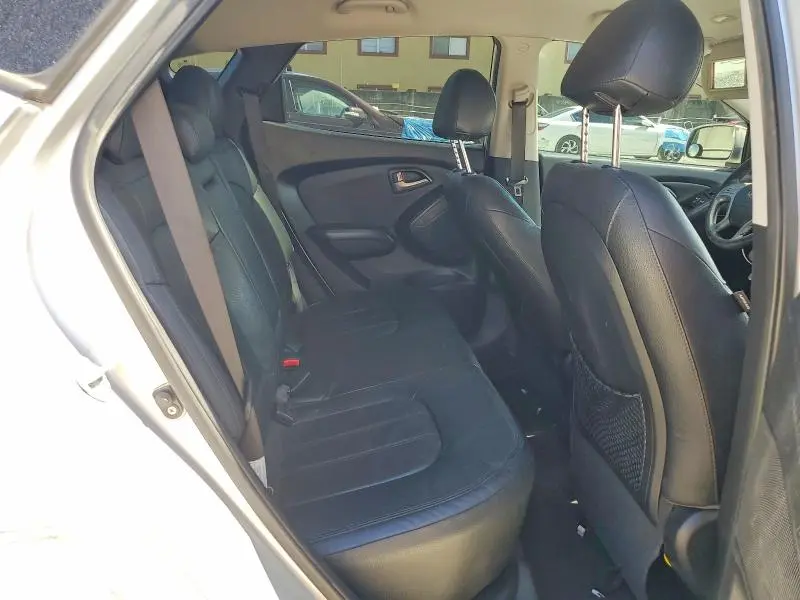 2010 HYUNDAI TUCSON LIMITED  