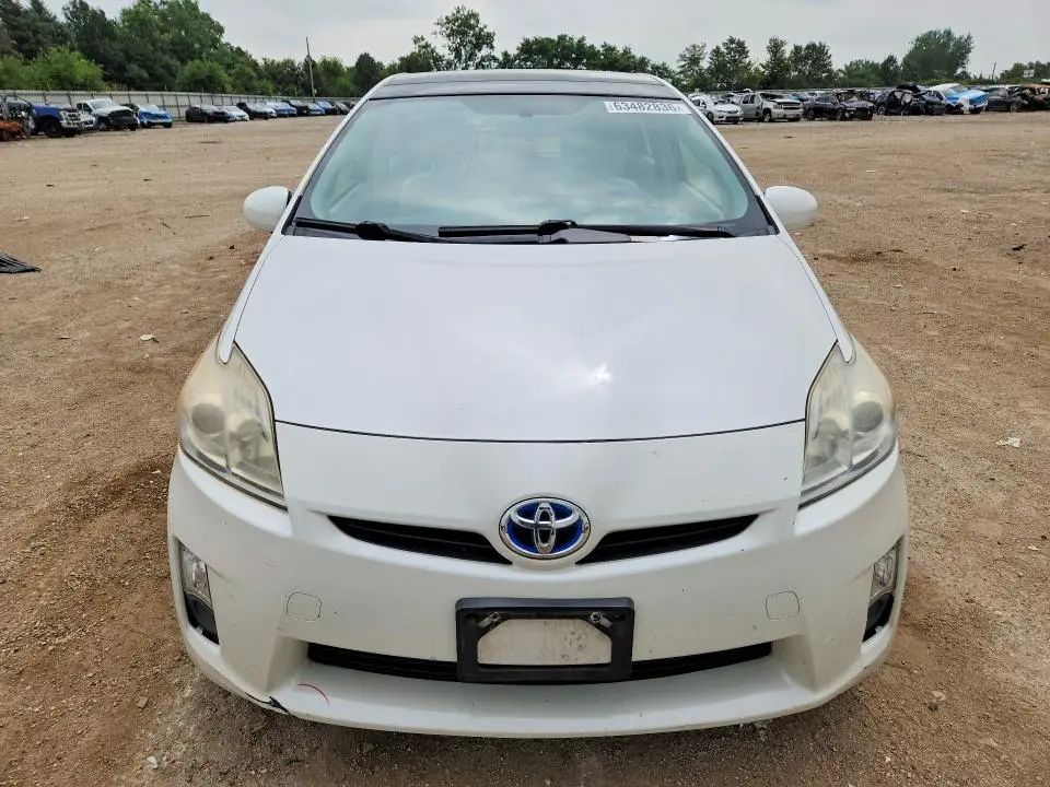 2010 TOYOTA PRIUS III  