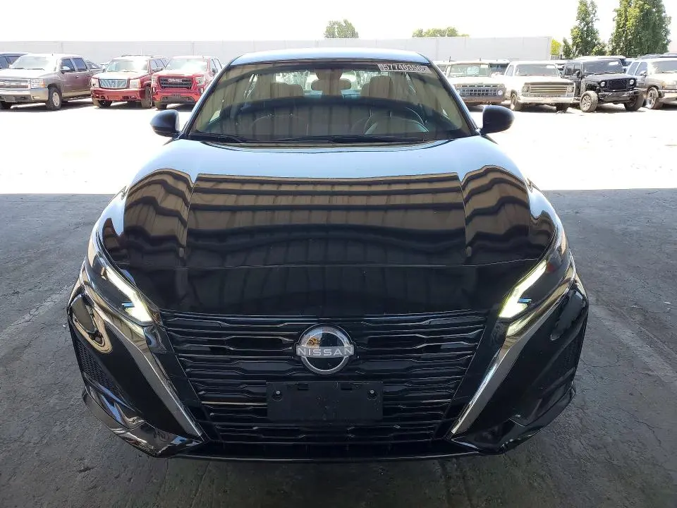 2025 NISSAN ALTIMA SV  