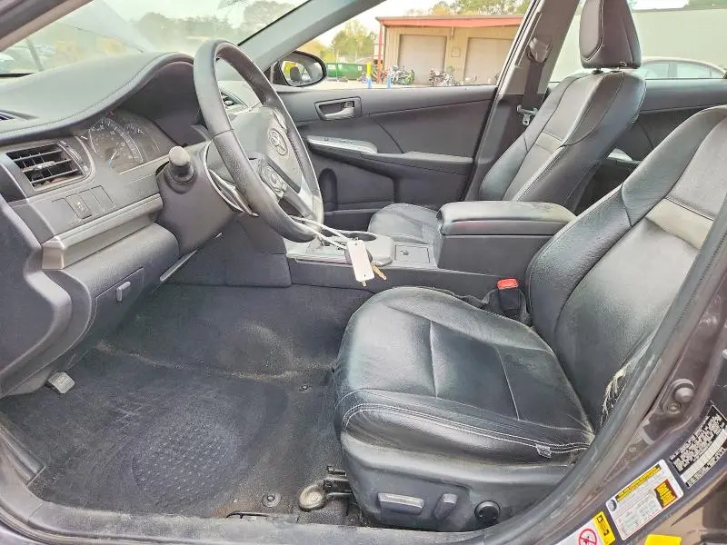 2013 TOYOTA CAMRY SE  