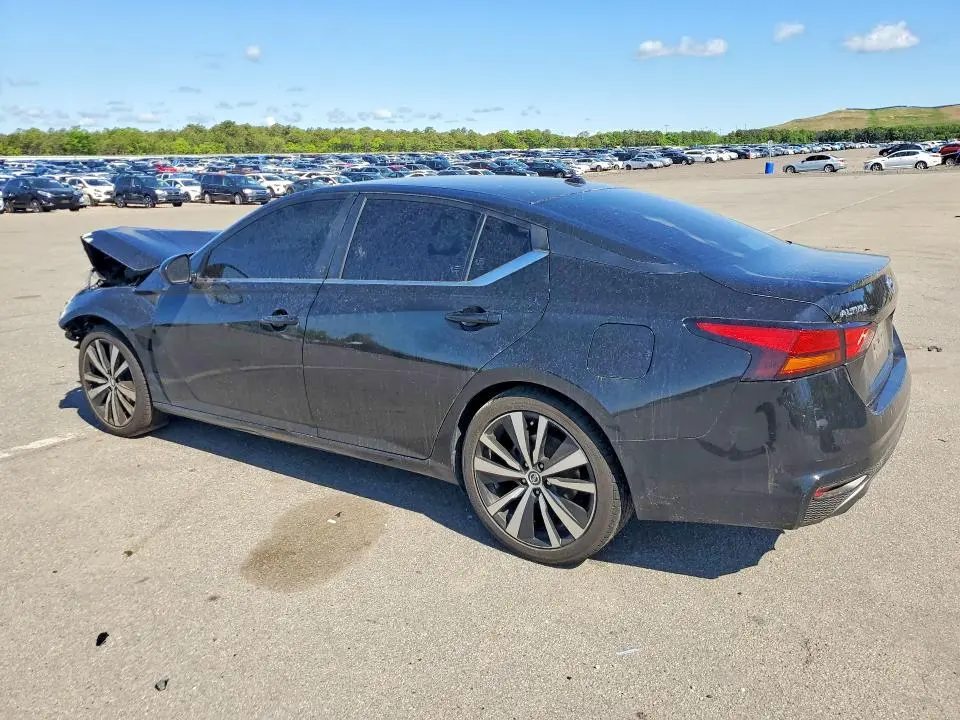 2019 NISSAN ALTIMA SR  