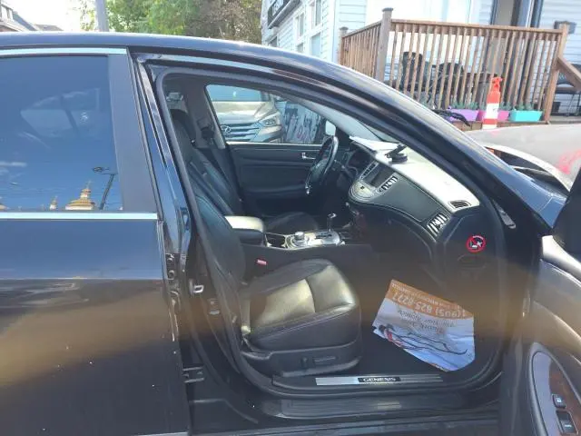 2010 HYUNDAI GENESIS 4.6L  