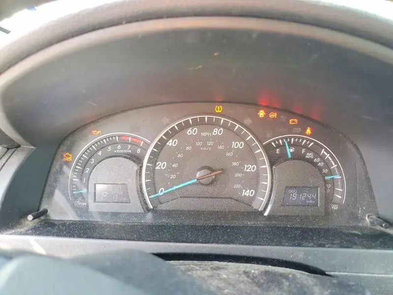 2014 TOYOTA CAMRY LE  