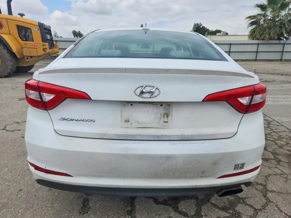 2017 HYUNDAI SONATA SE  