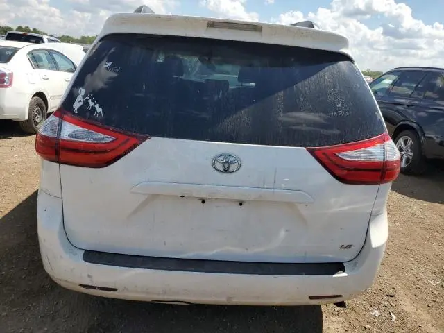 2015 TOYOTA SIENNA LE  