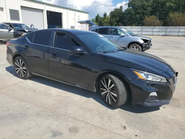 2019 NISSAN ALTIMA SR
