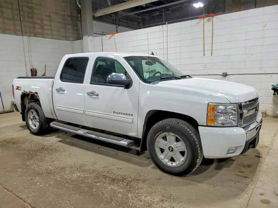 2011 CHEVROLET SILVERADO K1500 LT  