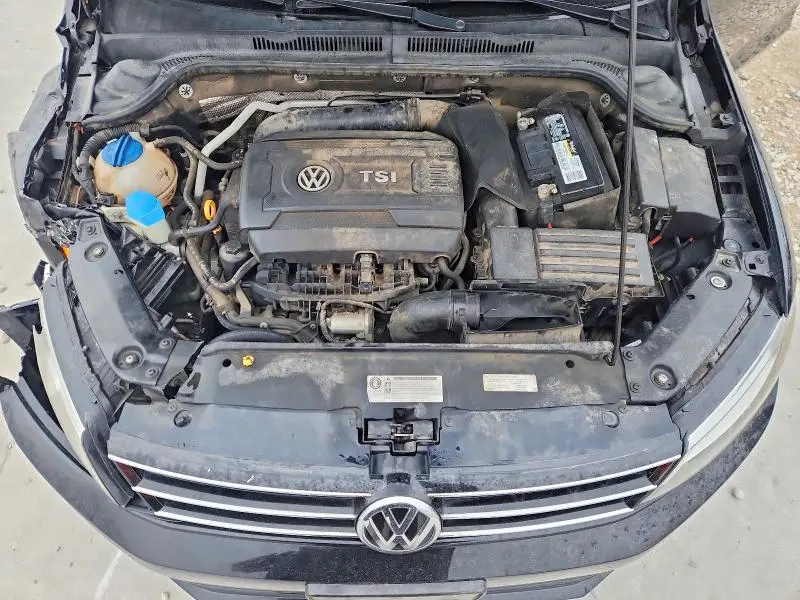 2015 VOLKSWAGEN JETTA SE  