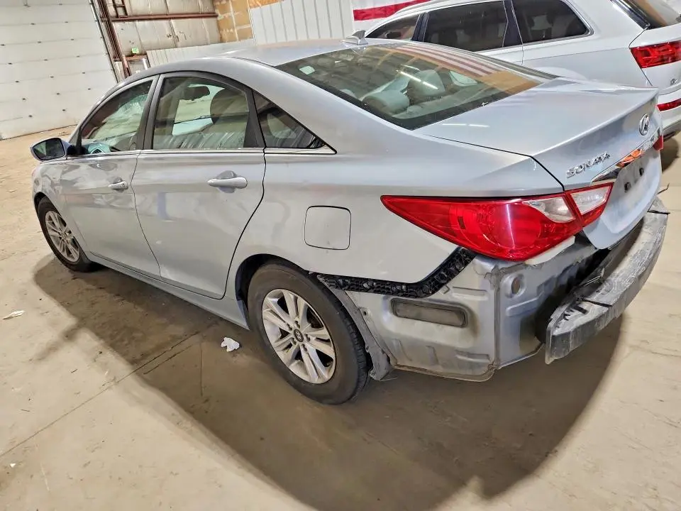 2013 HYUNDAI SONATA GLS  