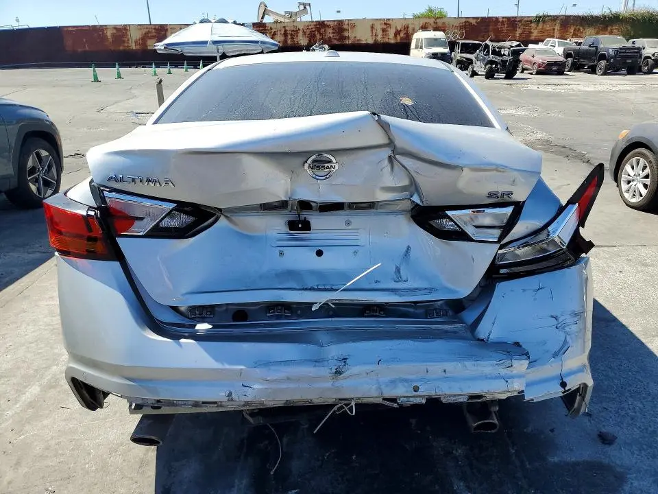 2020 NISSAN ALTIMA SR  