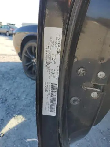 2015 DODGE CHALLENGER SXT  