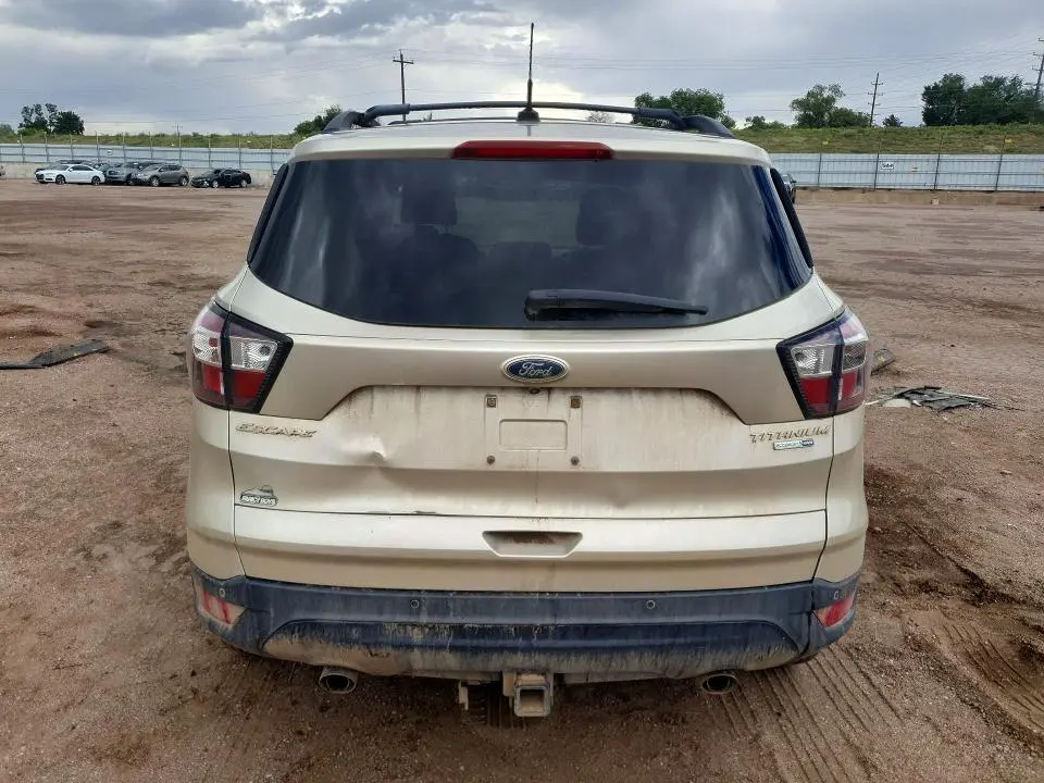 2017 FORD ESCAPE TITANIUM  