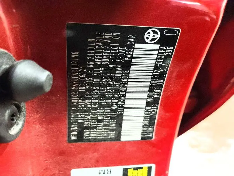 2021 TOYOTA COROLLA LE  