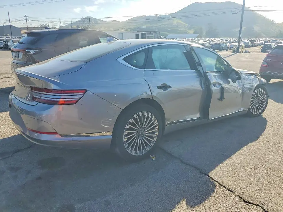 2023 GENESIS G80   