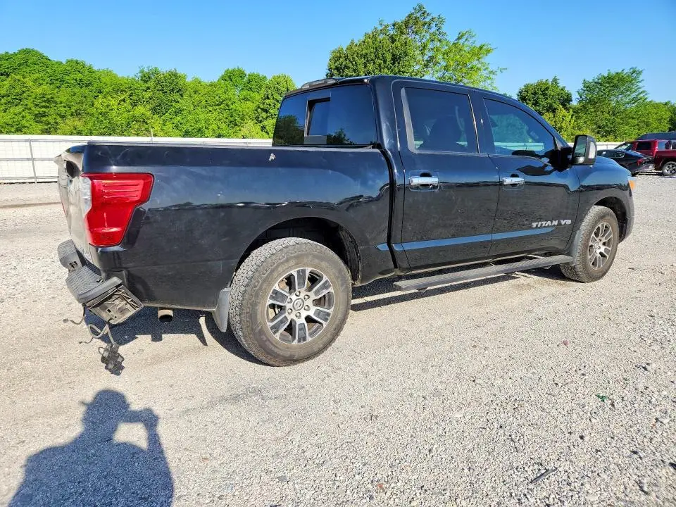 2020 NISSAN TITAN SV  