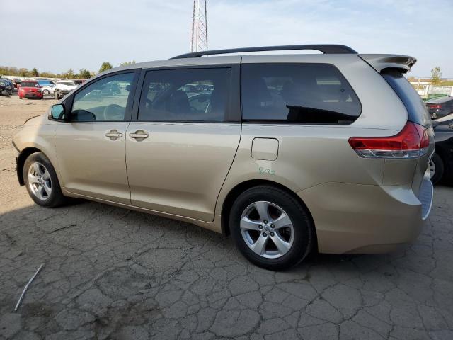 2014 TOYOTA SIENNA LE