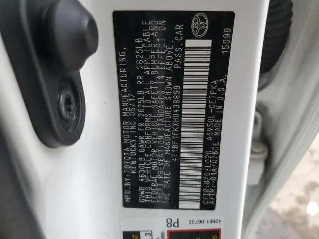 2017 TOYOTA CAMRY LE  