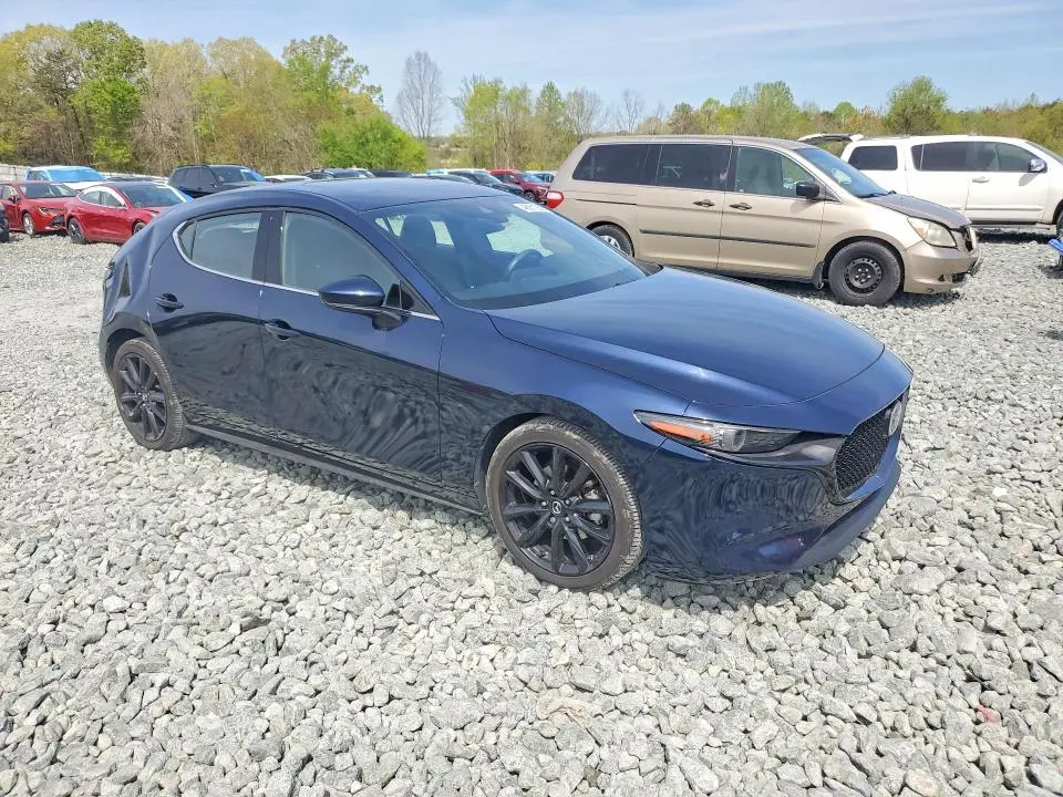 2019 MAZDA 3 PREMIUM  