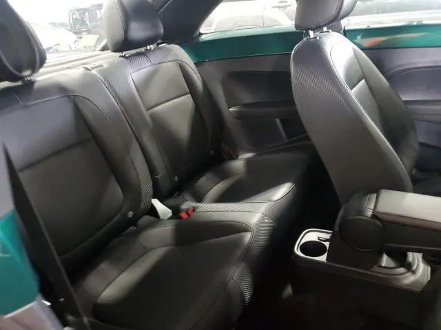 2017 VOLKSWAGEN BEETLE SE  