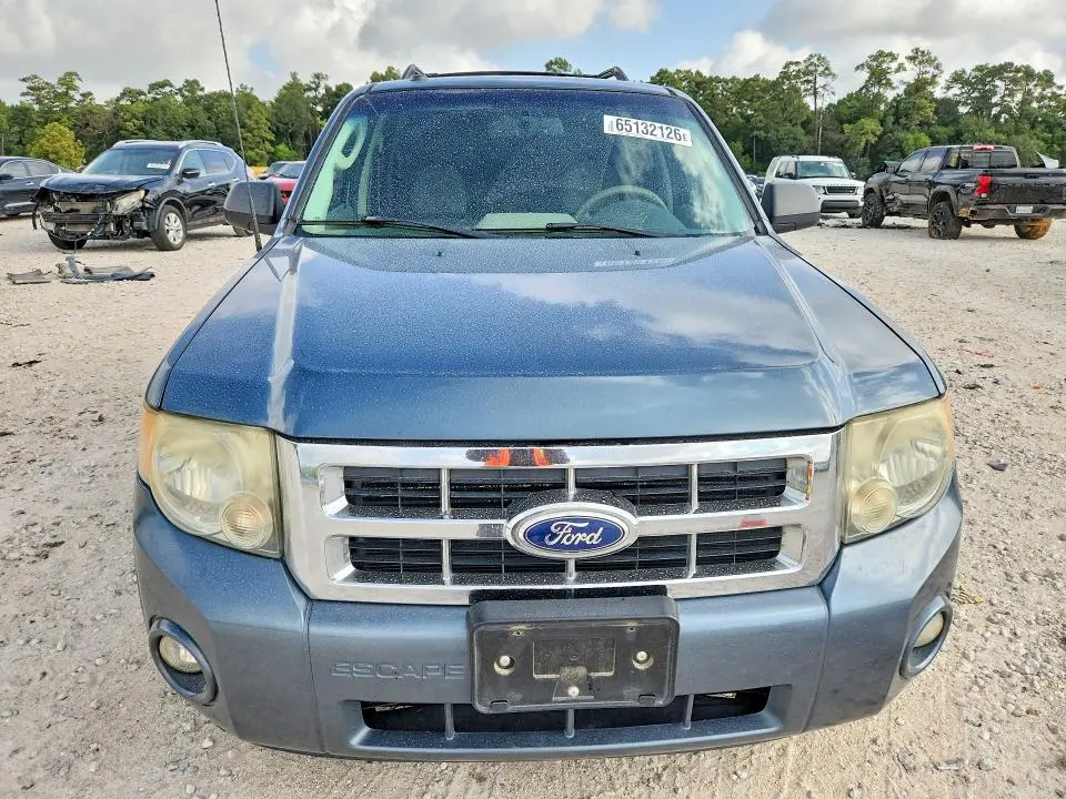 2011 FORD ESCAPE XLT  