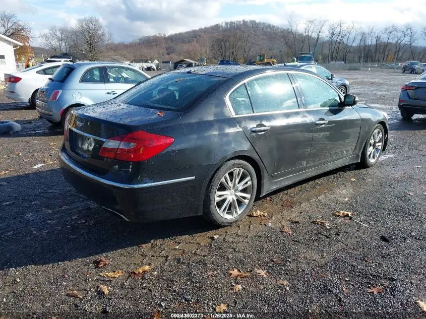 2013 HYUNDAI GENESIS 3.8