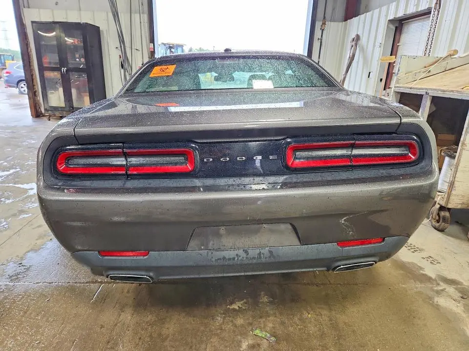 2016 DODGE CHALLENGER SXT  