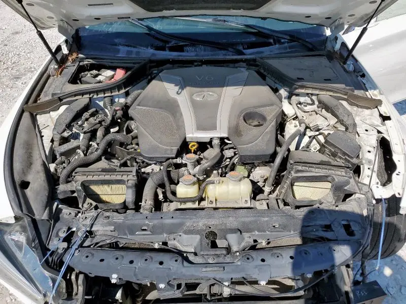 2018 INFINITI Q50 LUXE  