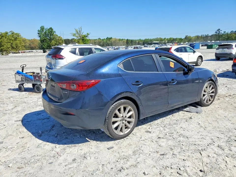 2017 MAZDA 3 TOURING  