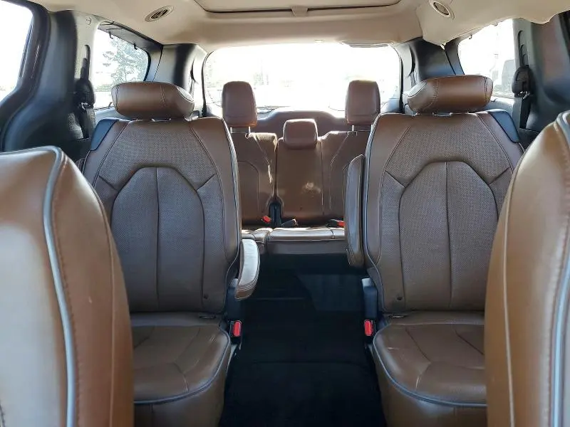 2018 CHRYSLER PACIFICA LIMITED  