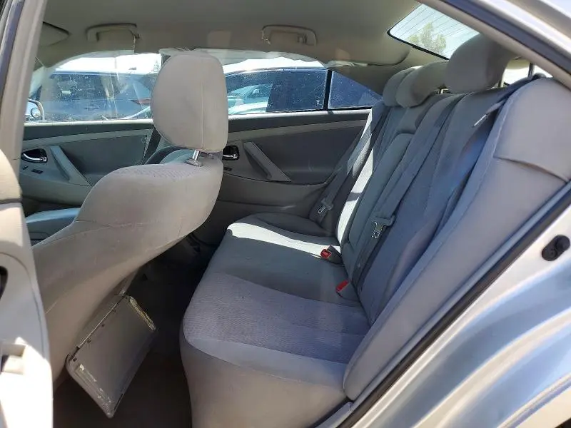 2010 TOYOTA CAMRY LE  