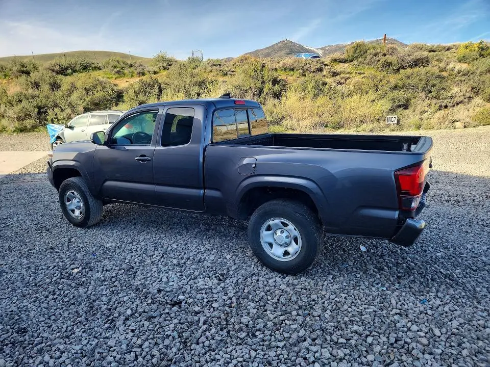 2022 TOYOTA TACOMA SR  